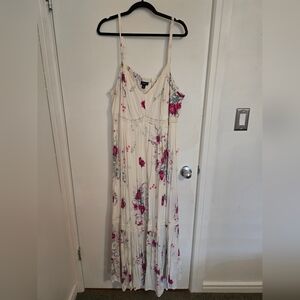 Torrid Maxi Dress with Pink Floral Print 4x